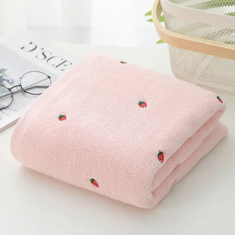 BowLift | Strawberry Bath Towels