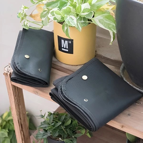 BowLift | GardenMat 2.0 – Waterproof Foldable Gardening Work Mat for Clean & Organized Planting