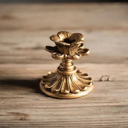 BowLift | Dora - Rustic Charm Candle Holder