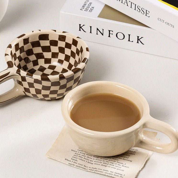 BowLift | Irregular checkered ceramic mug