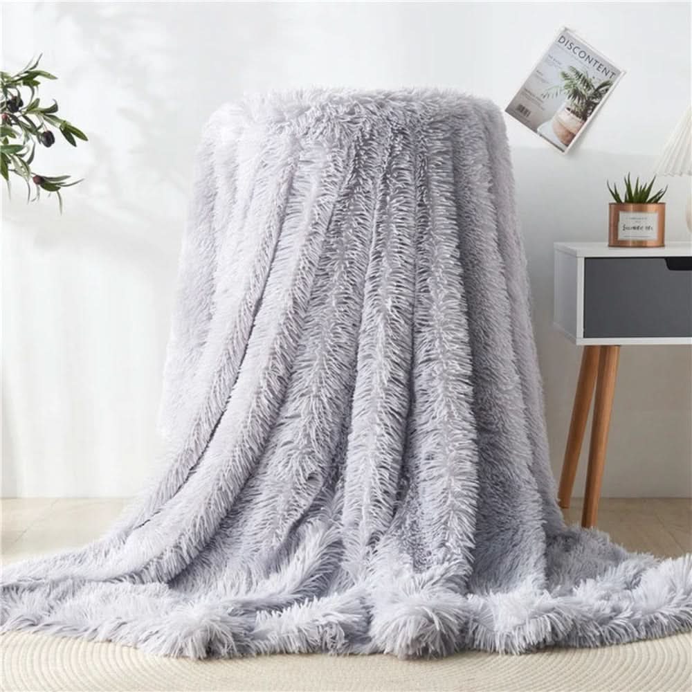 BowLift | DALA - Fluffy fur blanket