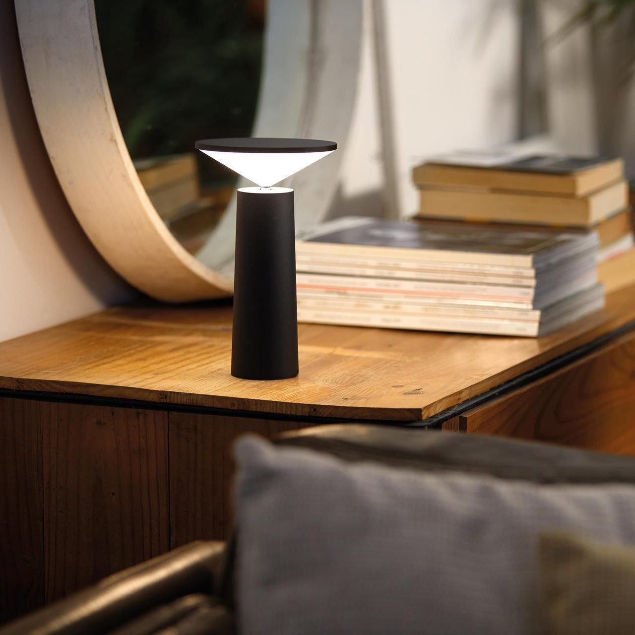 BowLift | Portable Dimmable Table Lamp - LumoFlex