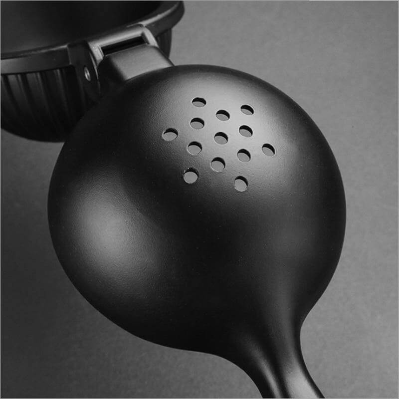 BowLift | Minimalist Lemon Squeezer