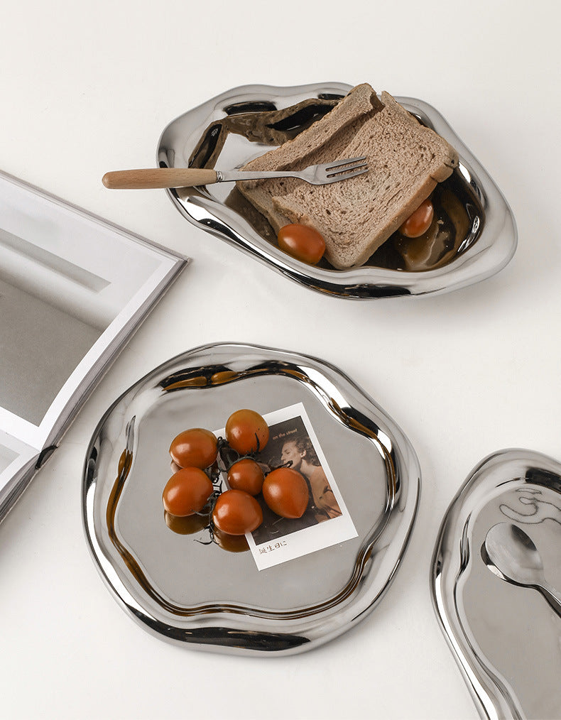 BowLift | Cookies & chrome-plated ceramic tray and bowl