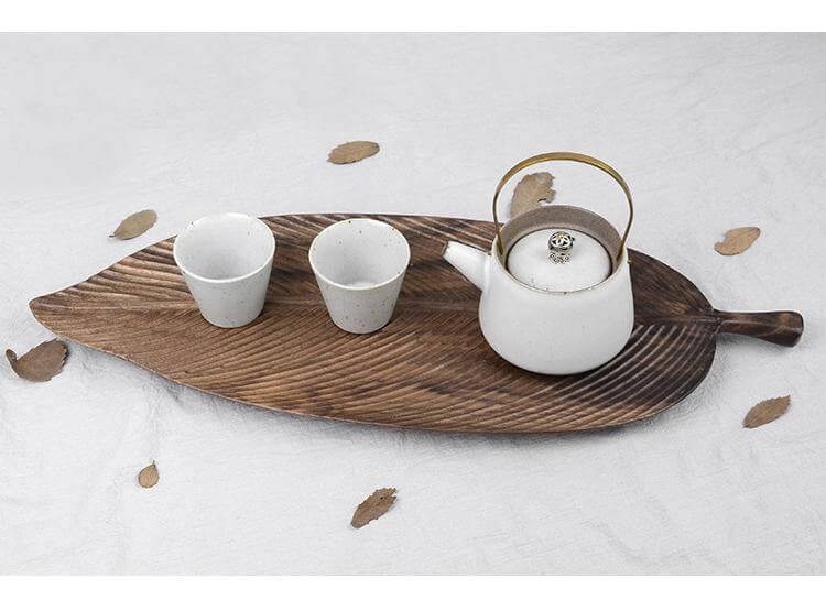 BowLift | Walnut Snack Tray Leaf Plates