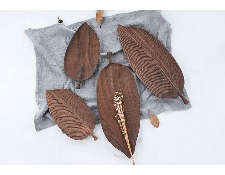 BowLift | Walnut Snack Tray Leaf Plates