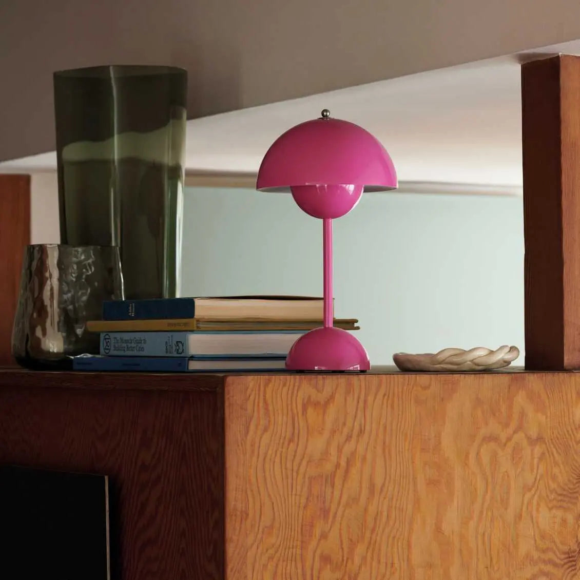 BowLift | Lunaire - LED table lamp for a modern atmosphere