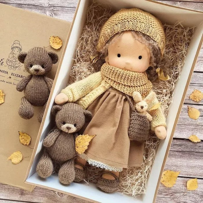 BowLift | Sweet handmade Waldorf doll