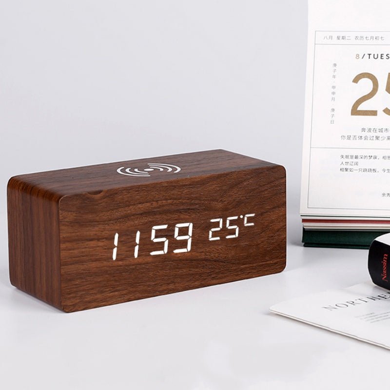 BowLift | Wooden alarm clock with wireless charging pad