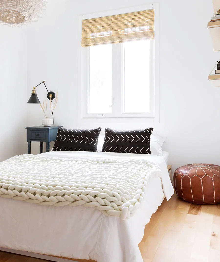 BowLift | Chunky Knit Handmade Weighted Throw – Ultra-Cozy & Stylish Blanket