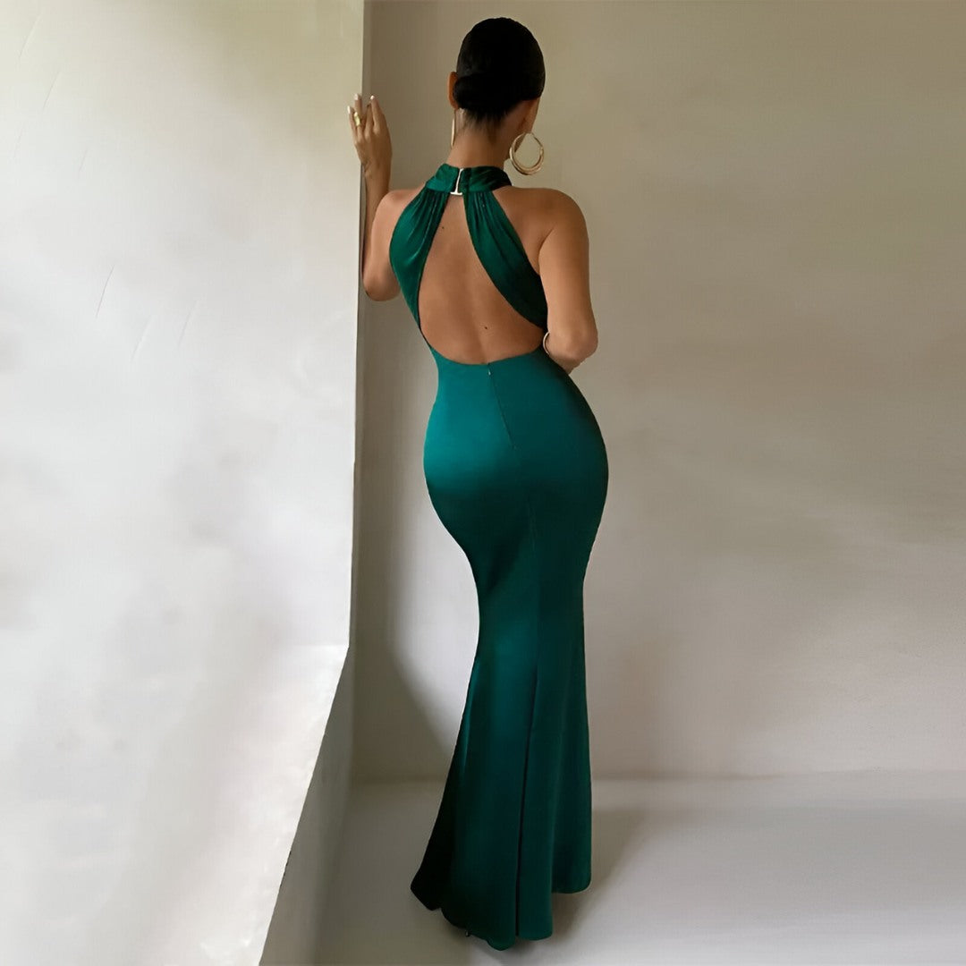 Elegant Halter Neck Evening Gown in Satin Finish
