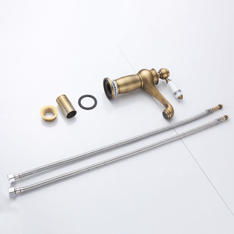 BowLift | Country House Wide Water Tap Sink Faucet with Lever Handle