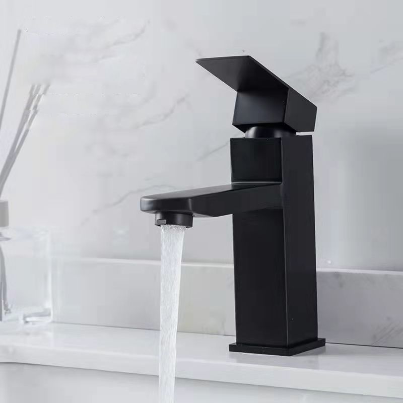 BowLift | Basic Centered Sink Faucet Monochrome Faucet Sink Bathroom Faucet