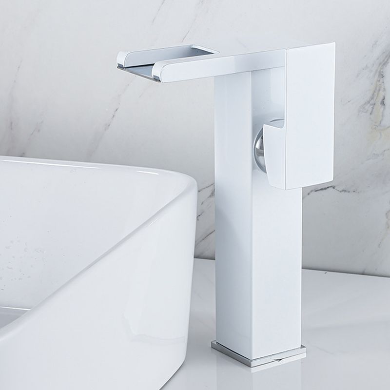 BowLift | Contemporary Sink Faucet Solid Color Low Arc Bathroom Sink Faucet