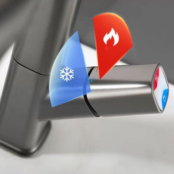 BowLift | Brass Contemporary Sink Faucet Pull-Out Round Bathroom Faucet