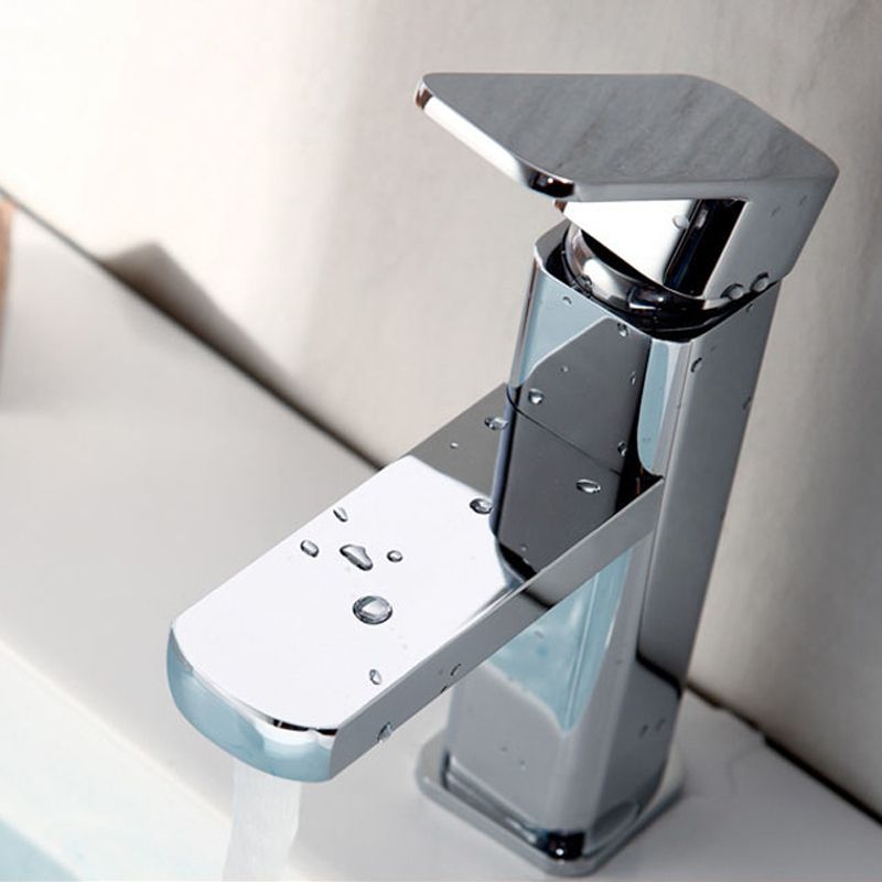 BowLift | Cubic Chrome Bathroom Faucet Low Arc Single Lever Basin Faucet