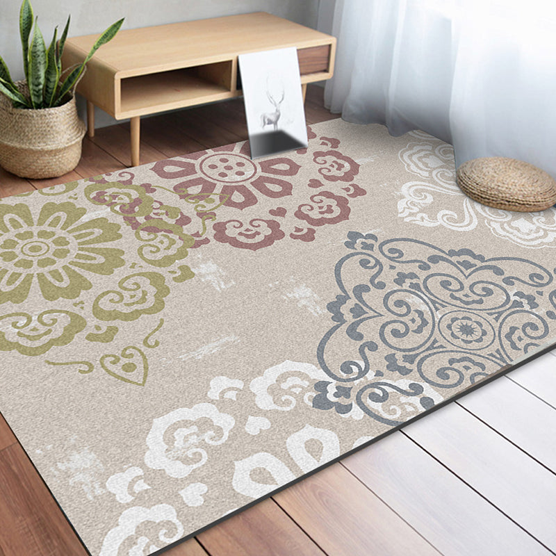BowLift | Classic Floral Pattern Rug Light Brown Polyester Rug Machine Washable Non-Slip Area Rug for Bedroom