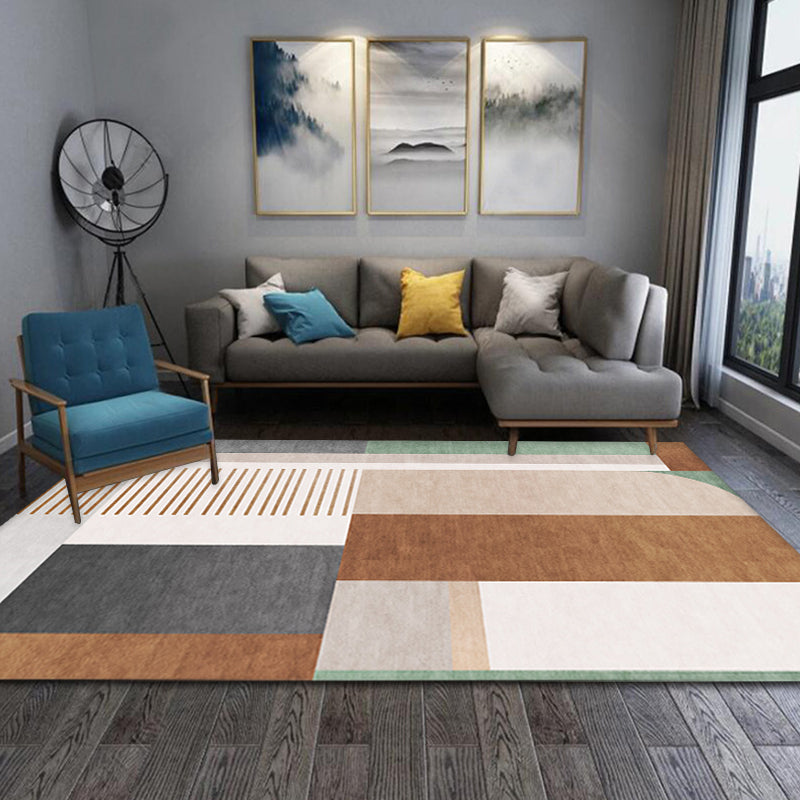 BowLift | Brown geometric patterned rug with stripes, modern rug, washable, non-slip, pet-friendly rug for the living room