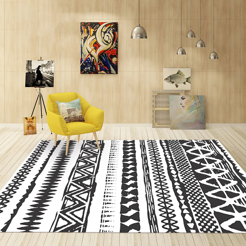 BowLift | Americana Tribal Washable Rug Black and White Ethnic Geometric Rug for Living Room Stain-Resistant Polyester Rug