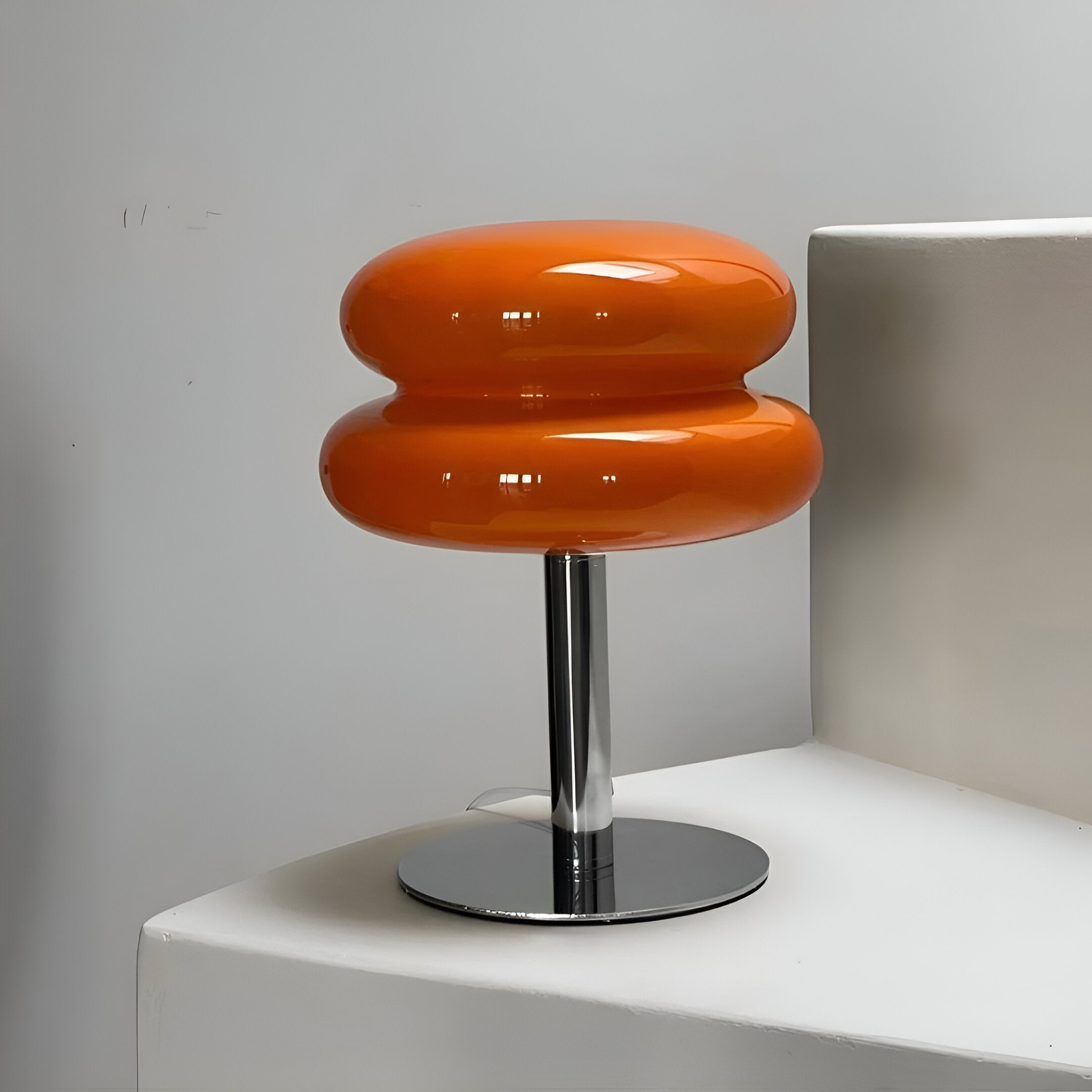 GlowEver – Elegant Table Lamp for Any Space