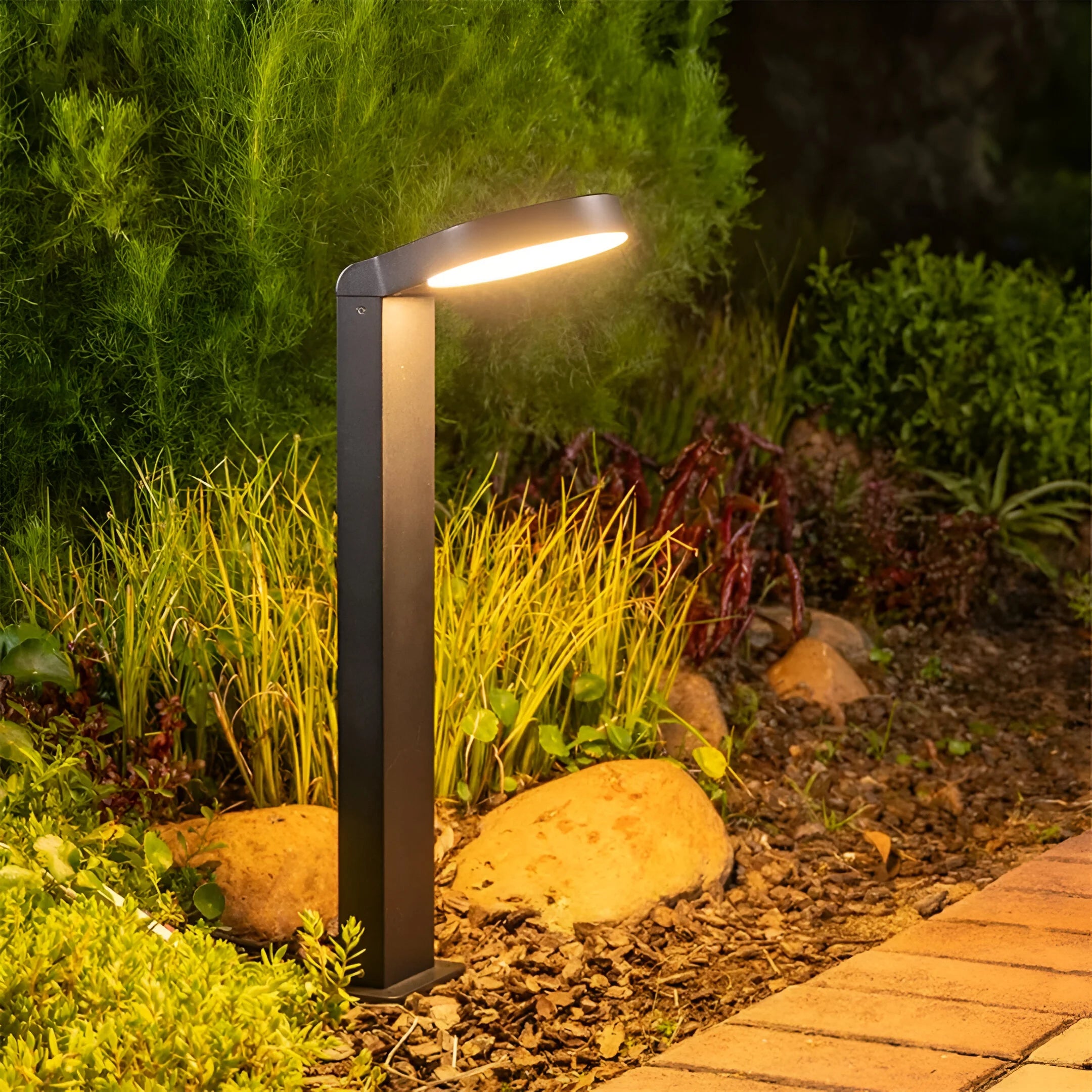 GlowArc – Radiant Outdoor Ring Light