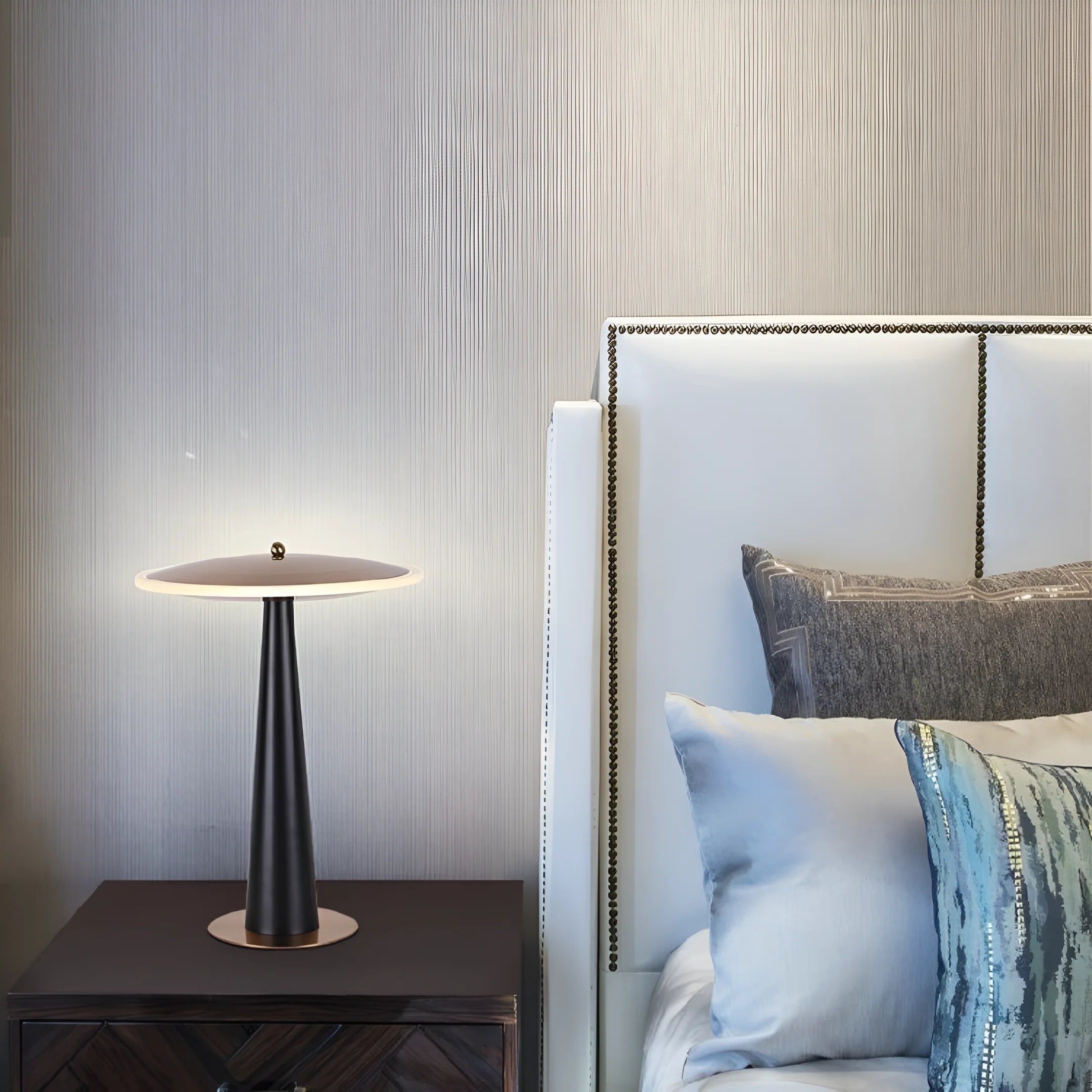 CopperBeat – Drum Table Lamp with Copper Finish