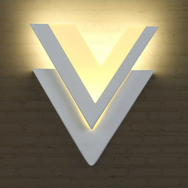 BowLift | V-shaped LED Wall Lamp Simple Acrylic Living Room Wall Lighting in White
