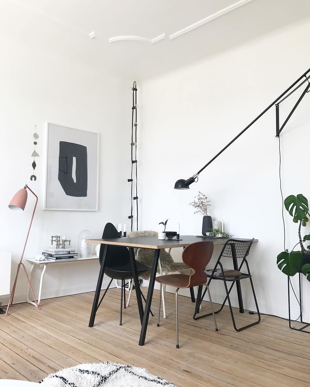 BowLift | Model 265 Wall Lamp