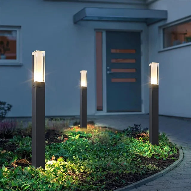 BowLift | Elegant Solar Post Light