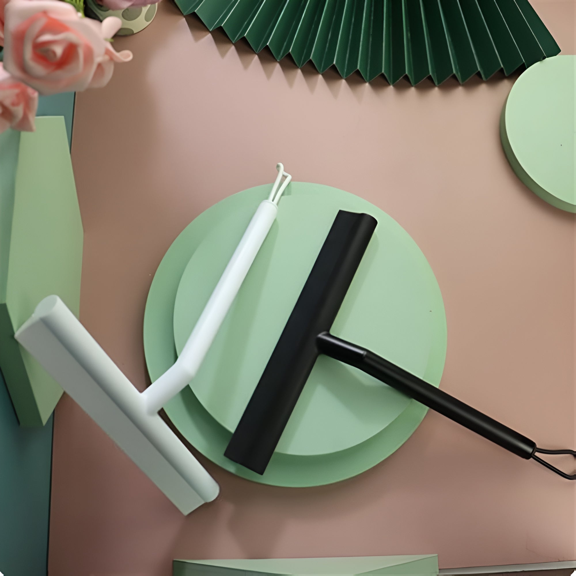 BowLift | Classic Shower Silicone Squeegee