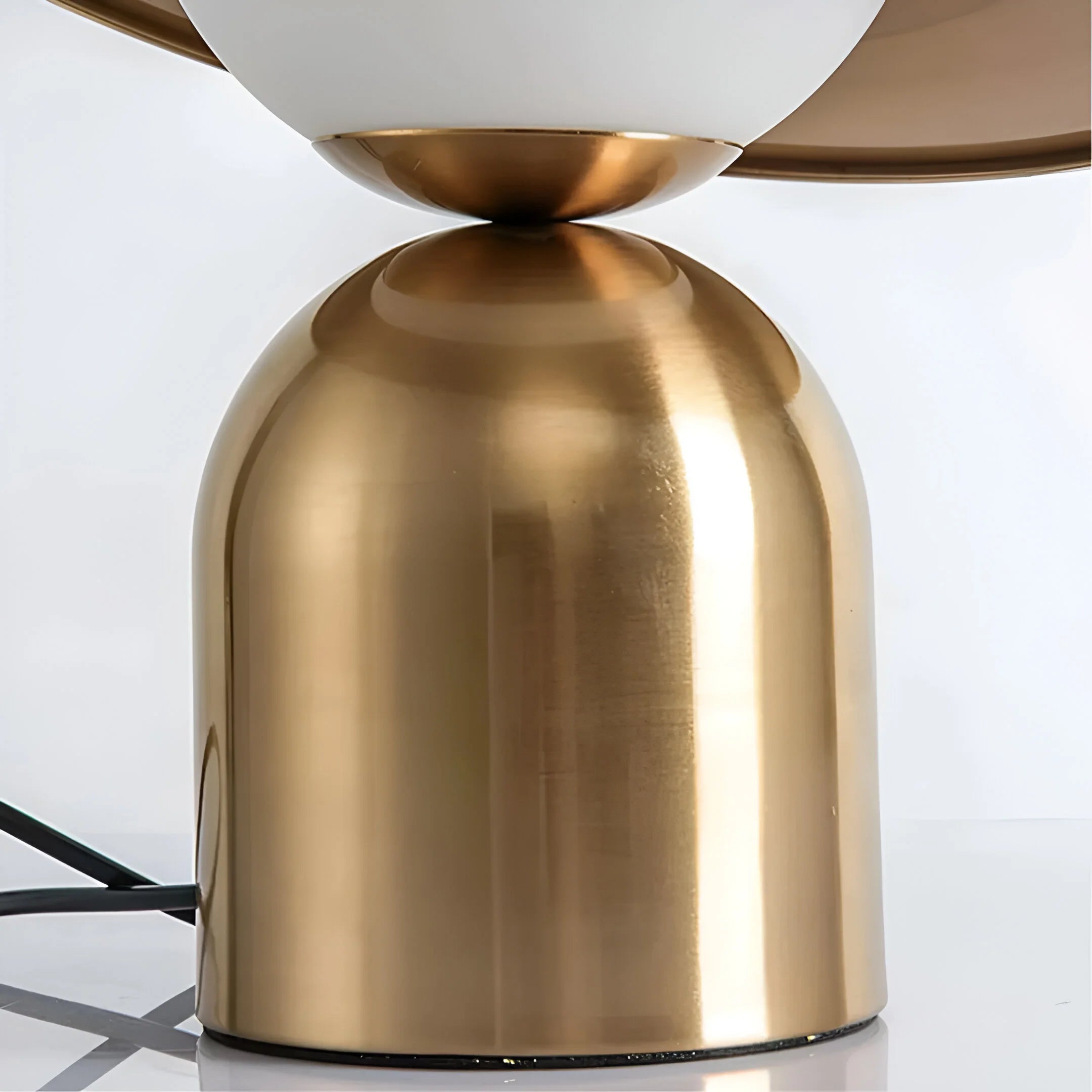 DreamAura – Artistic Table Lamp