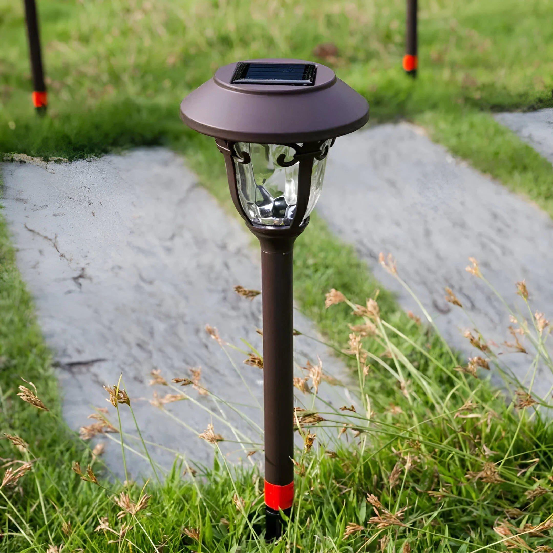 LumiPost – Solar Metal & Glass Outdoor Garden Light
