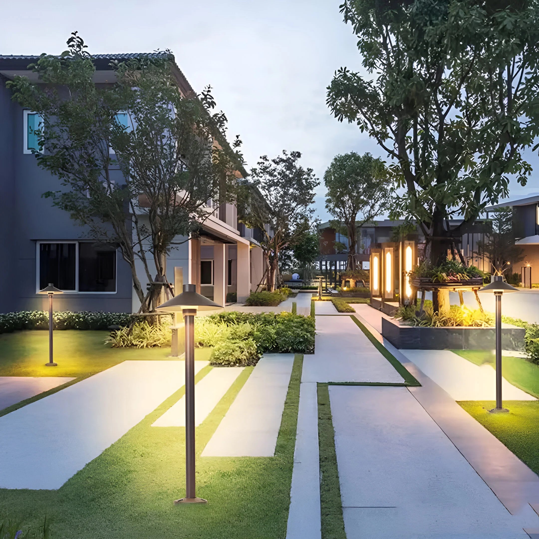 LumeEdge – Sleek Aluminum Garden Light