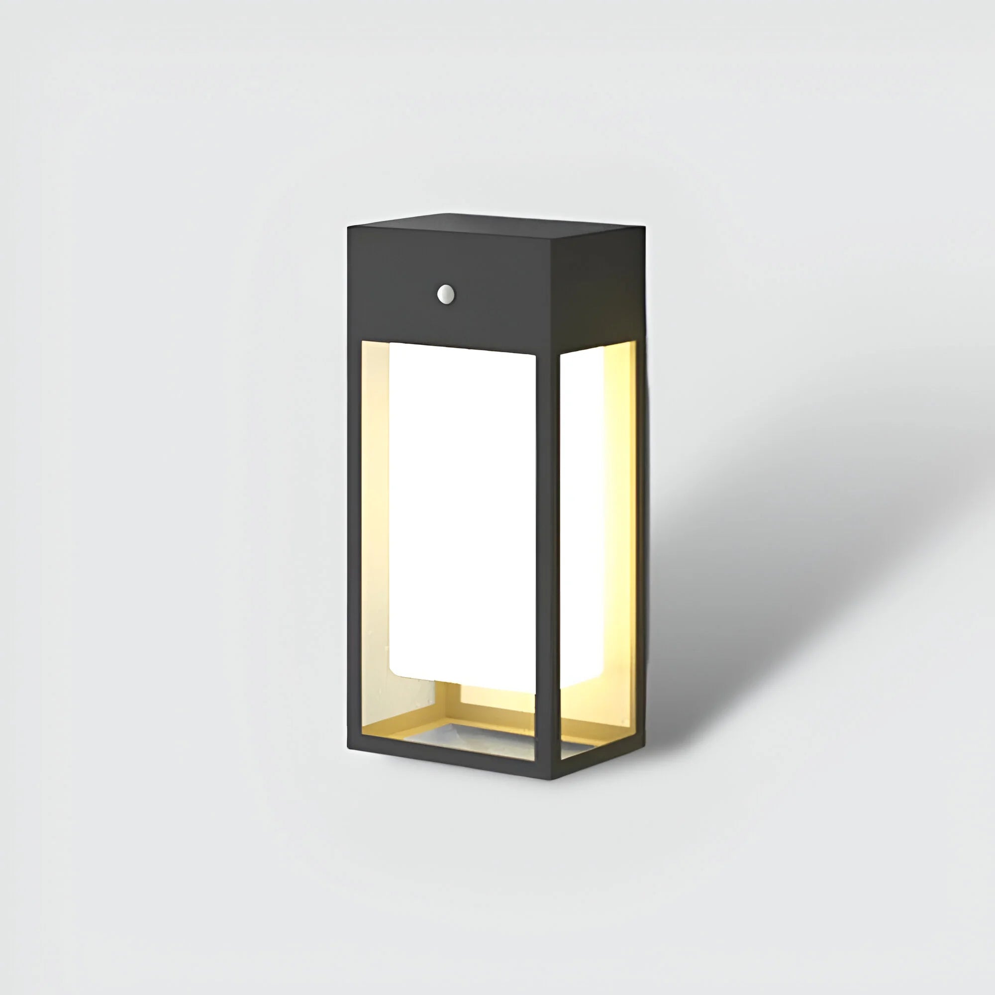 SolarLume – Modern Solar Garden Wall Light