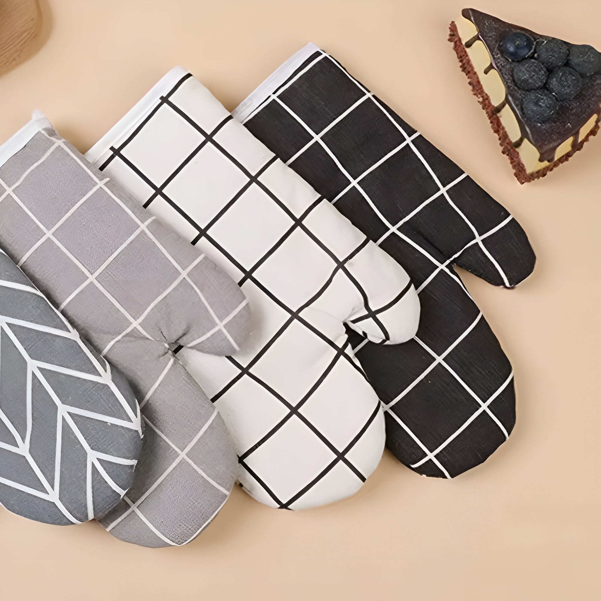 BowLift | Heatproof Grid Pattern Kitchen Mitts