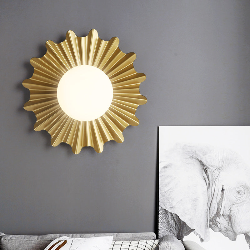 BowLift | White Glass Sphere Wall Lamp with Brass-Colored Wavy Back 1 Heads Modern Wall-Mounted Lamp