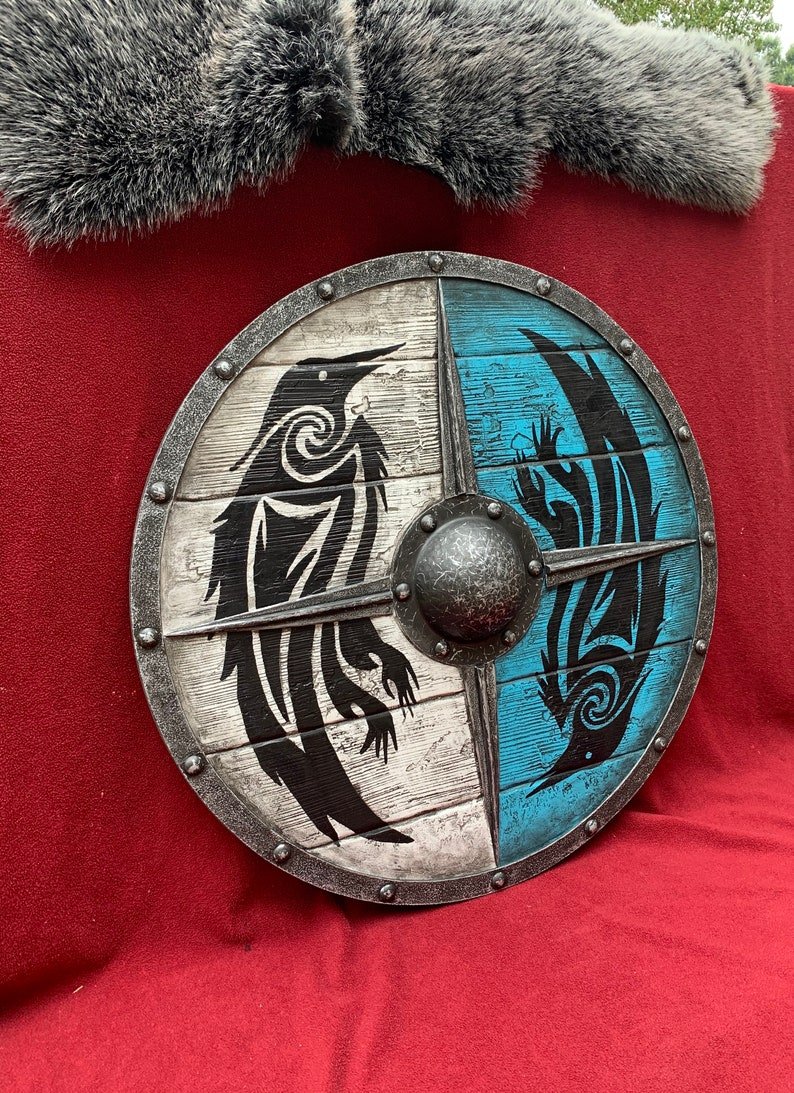 BowLift | Eivor Valhalla Raven Battle Damaged Viking Wooden Shield 30CM