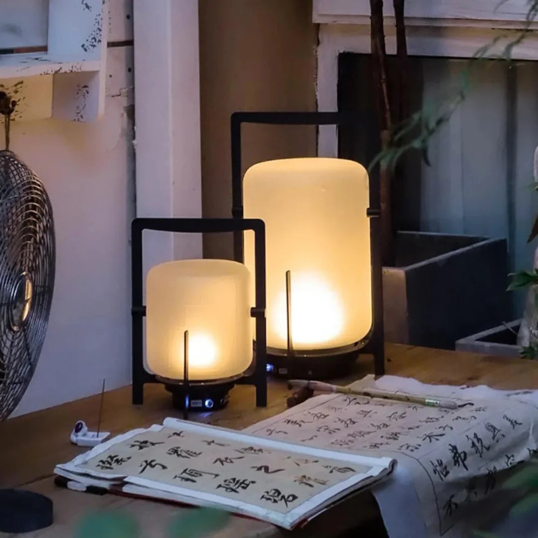 Solara – Solar Powered Outdoor Garden Lamp