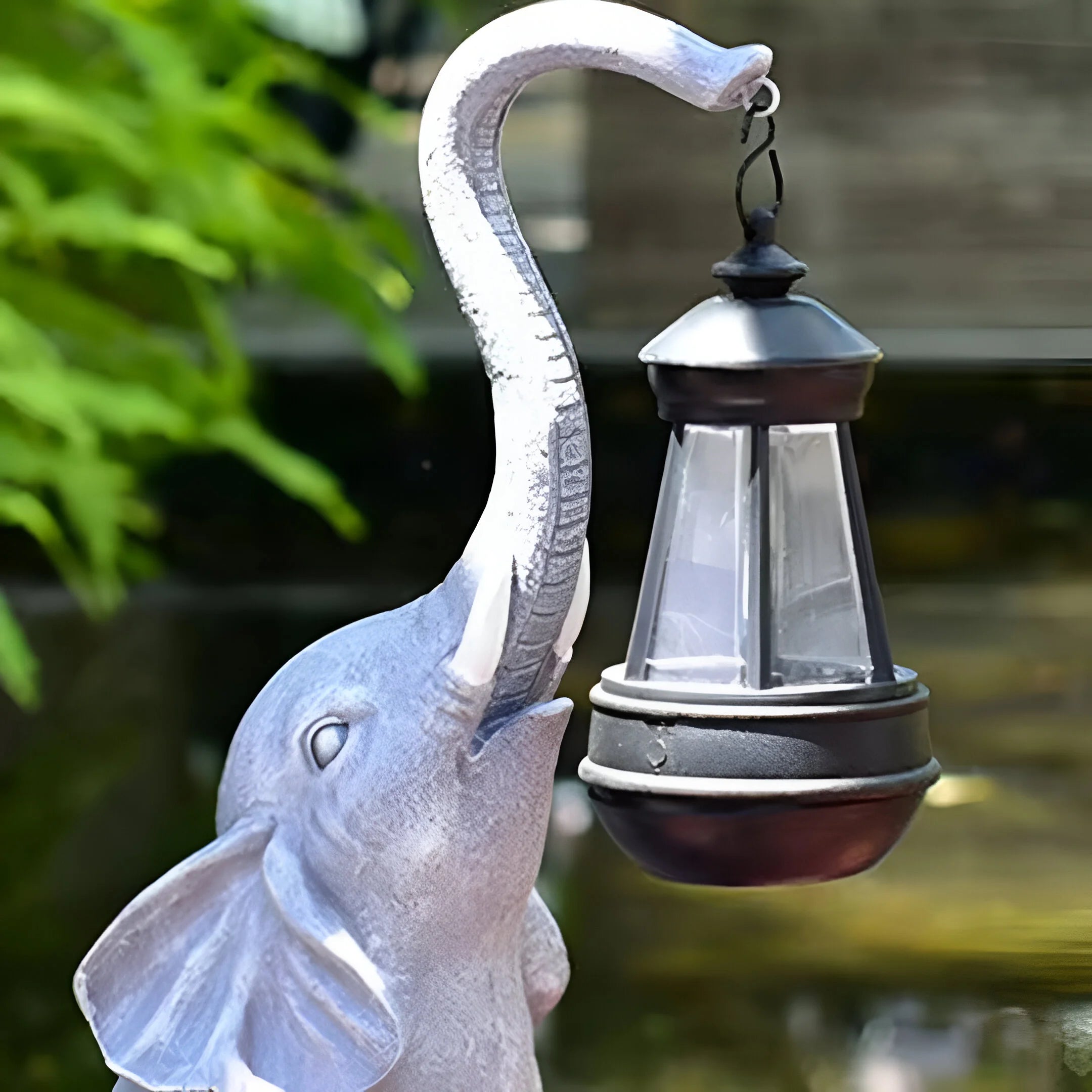 LumiPach – Solar Elephant Garden Light