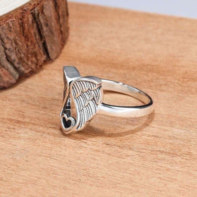 BowLift | Angel Love Heart Ring