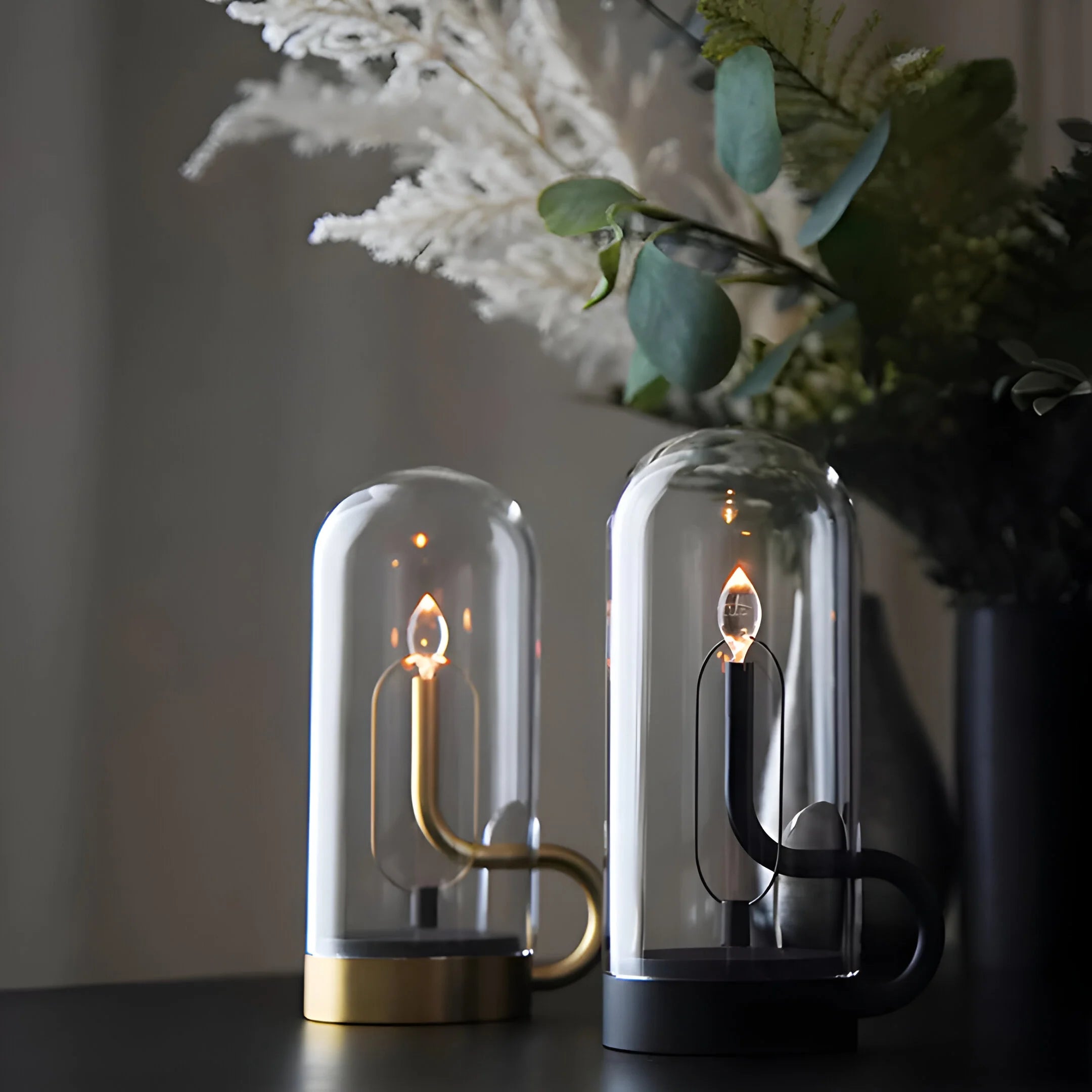 FlameGlow – Modern Candlelight Table Lamp