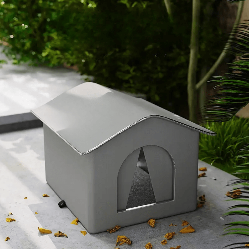FrostGuard Outdoor Cat House for Winter