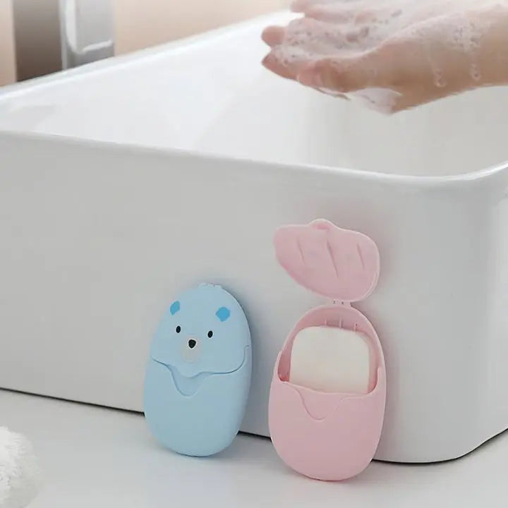 BowLift | 4 pieces | Travel soap leaves in case – compact, hygienic & practical