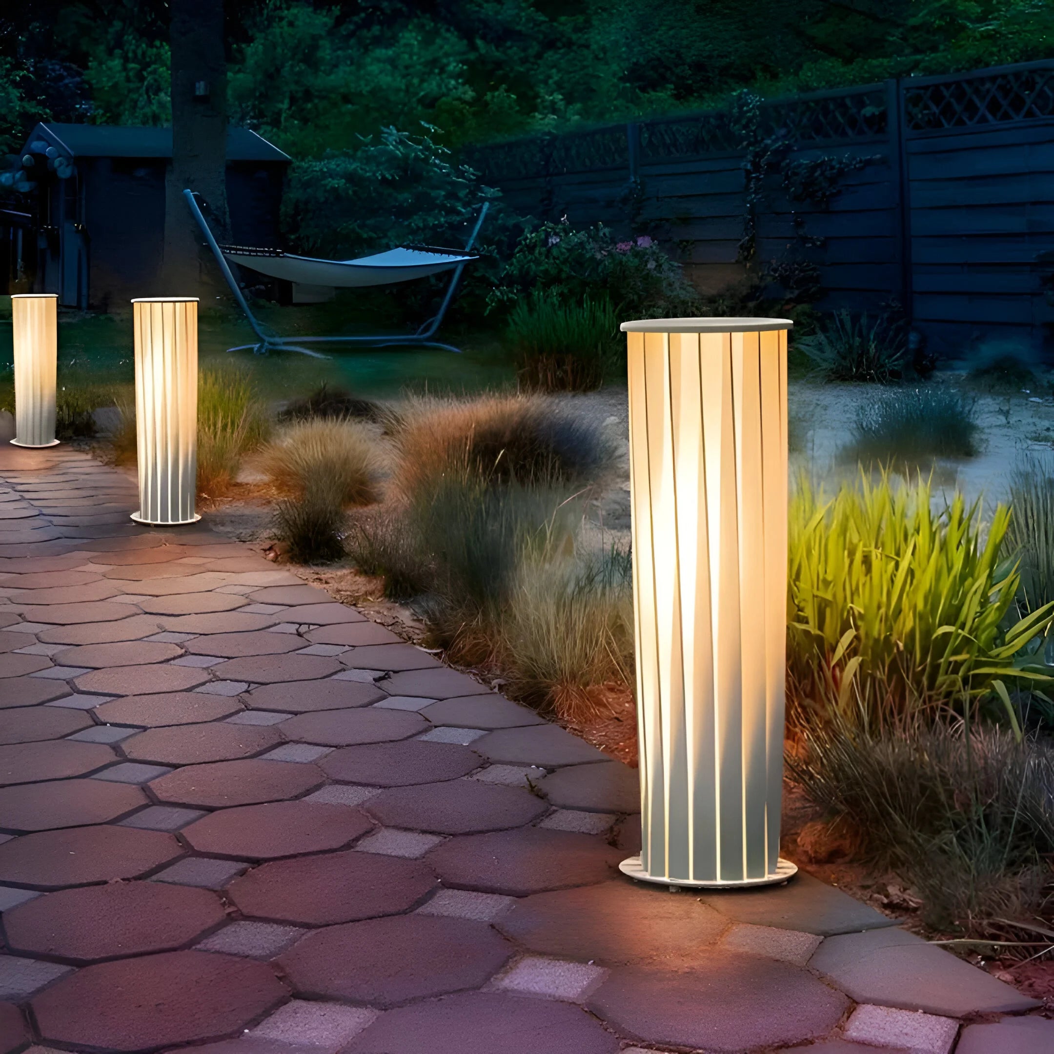 SolarAura – Metal Outdoor LED Light