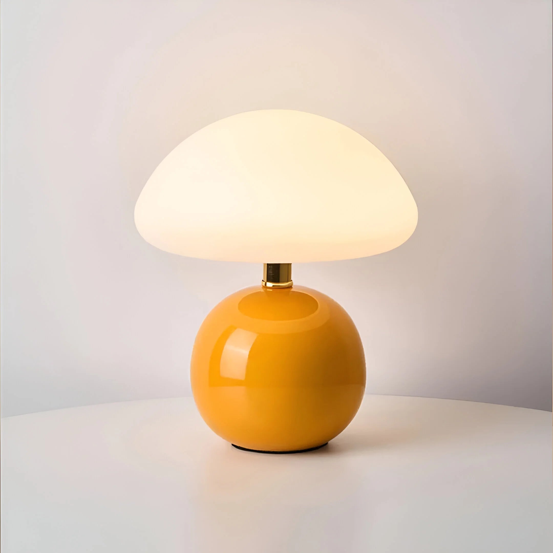 CrèmeLuxe – French Mushroom Table Lamp