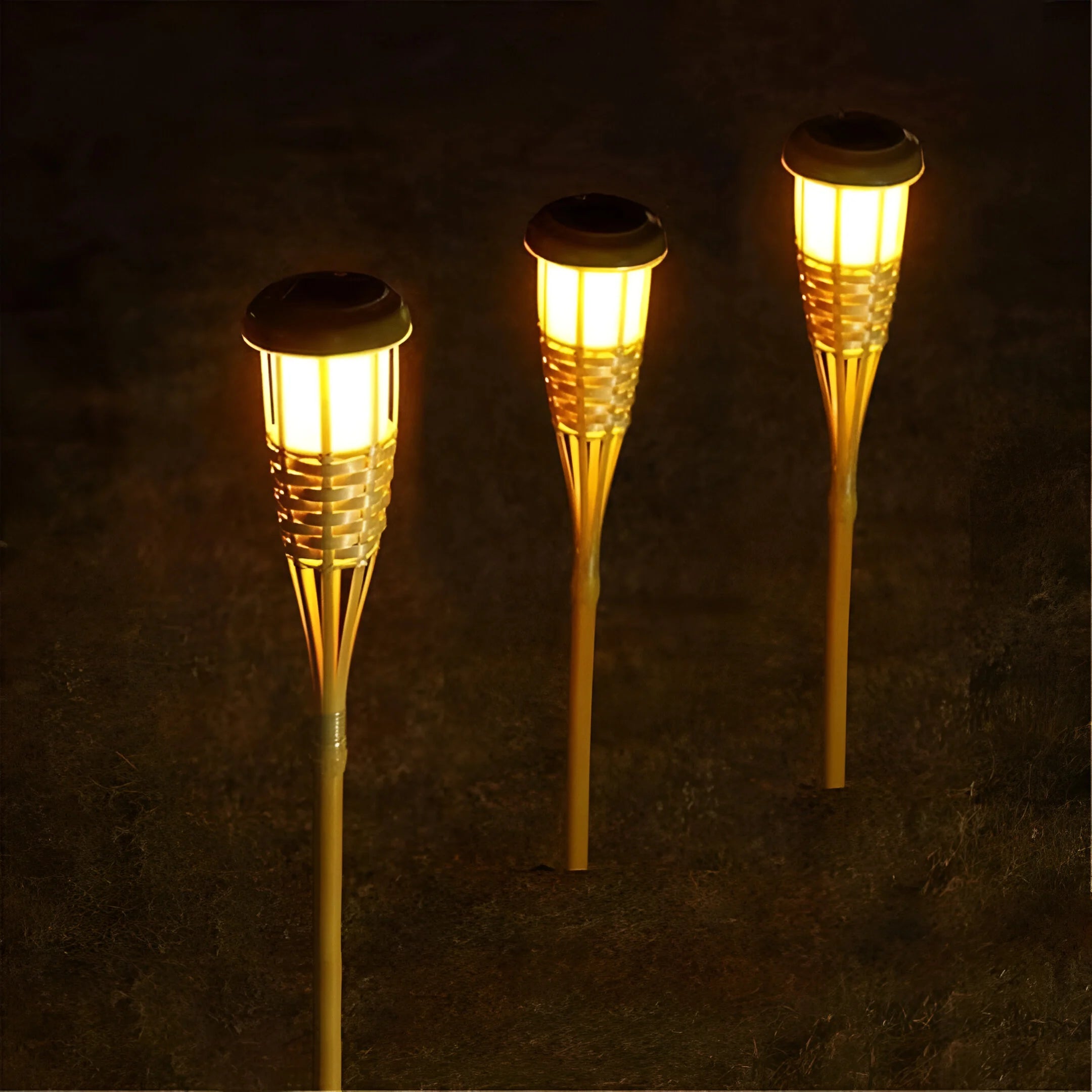 GlowFlame – Solar Flickering Garden Light Set (4pcs)