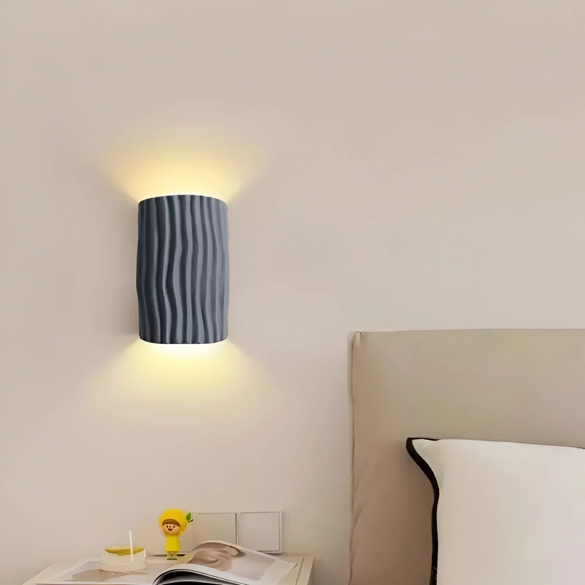 NordLuma – Resin Glow LED Wall Light