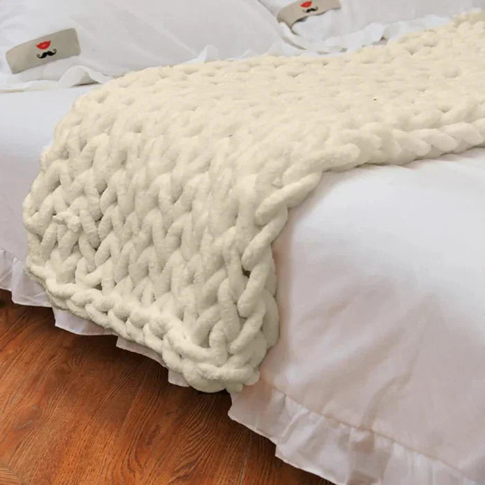 BowLift | Chenille Chunky Knitted Blanket, Thick Cable Knit Throw for Couch Bed Sofa
