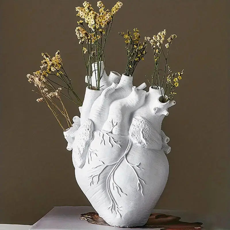 BowLift | HeartGlow - Ceramic Heart Vase