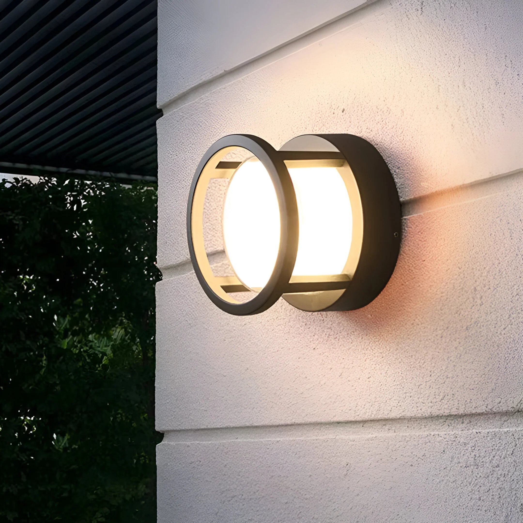 LumePost – Cylindrical Garden Floor Lamp